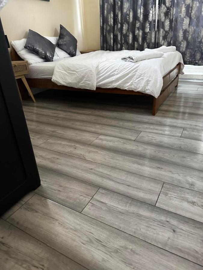 Bloomsbury Apartments - Edgware London Extérieur photo